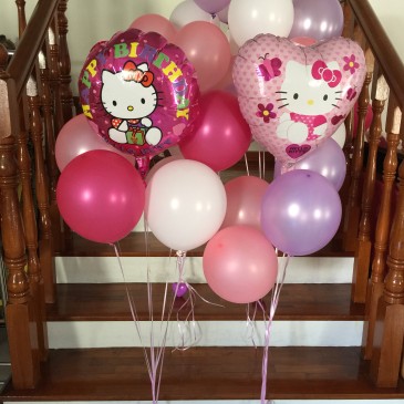 Hello Kitty balloon bouquet